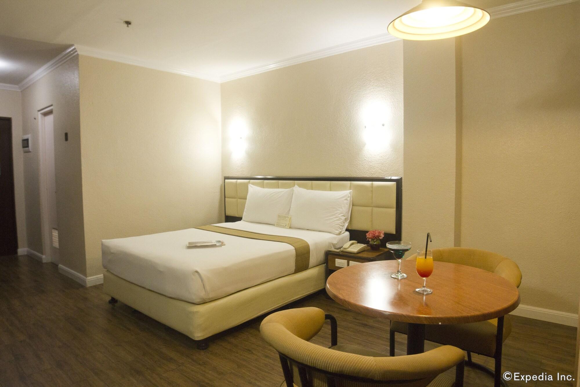 Rothman Hotel Манила Экстерьер фото