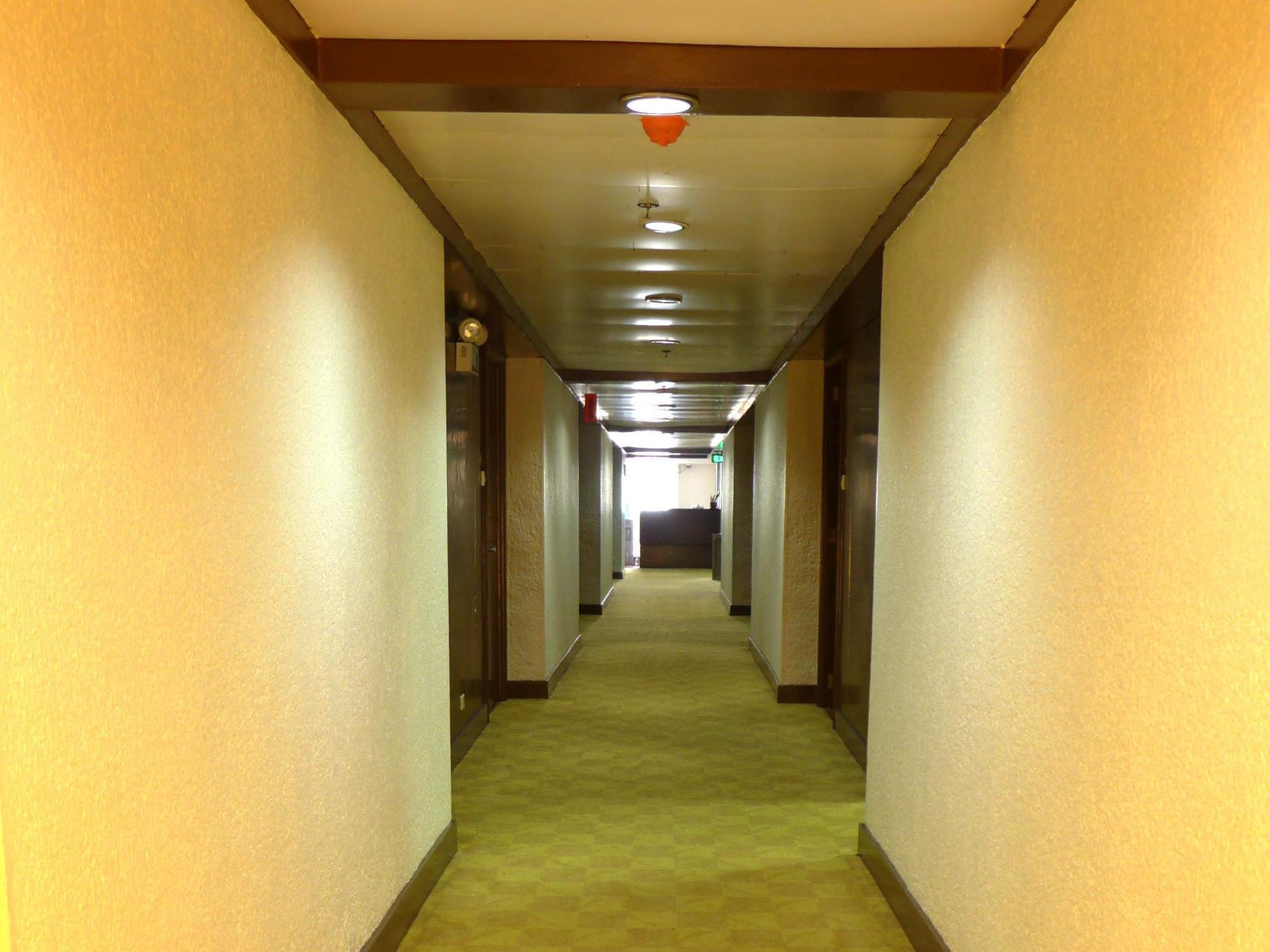Rothman Hotel Манила Экстерьер фото