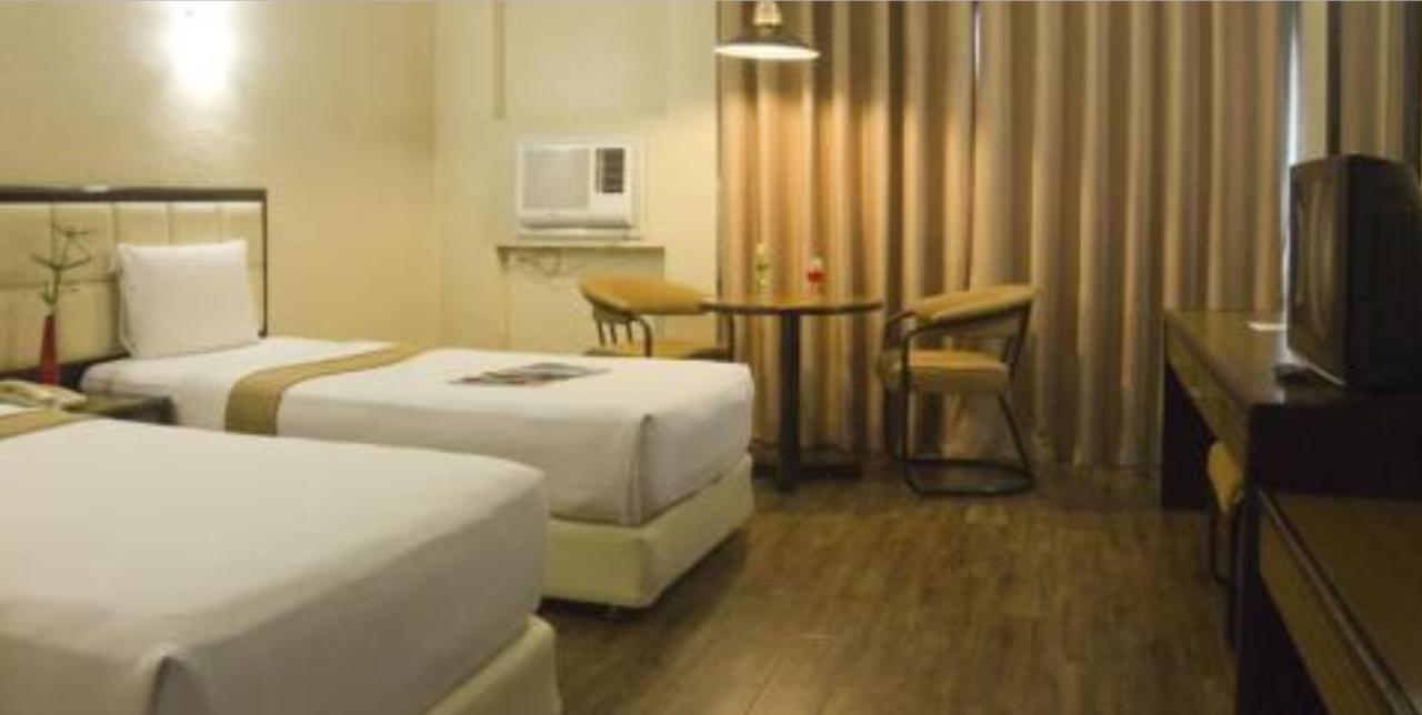 Rothman Hotel Манила Экстерьер фото