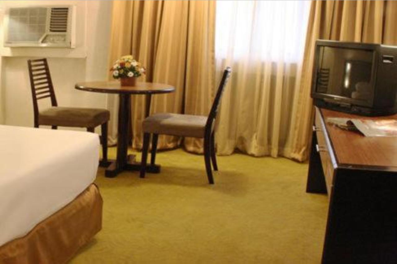 Rothman Hotel Манила Экстерьер фото