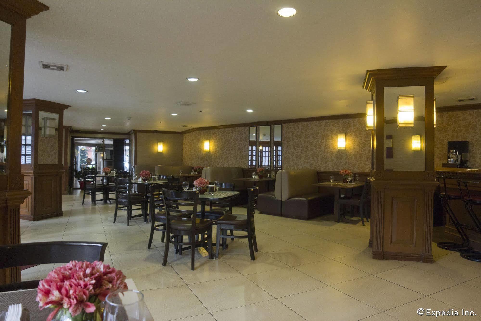 Rothman Hotel Манила Экстерьер фото