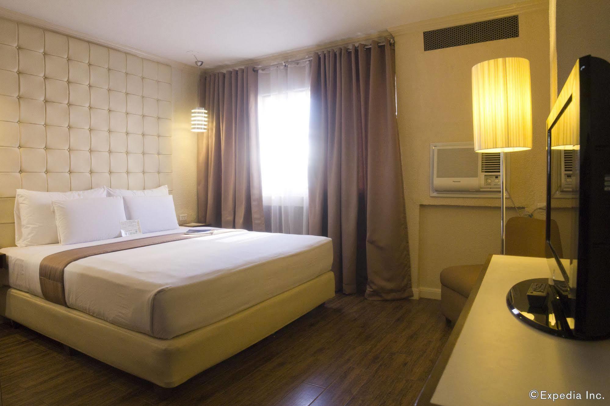 Rothman Hotel Манила Экстерьер фото
